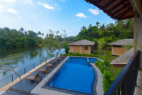 Karunakarala Ayurveda Resort, Waikkal